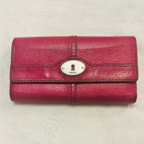 Fossil Handbags - Fossil Vintage Maddox Marlow Leather Trifold Wallet EUC